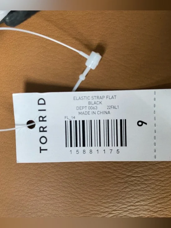 Torrid Black Pointed-Toe Crisscross Ballet Flats Size 9 - Picture 9 of 9